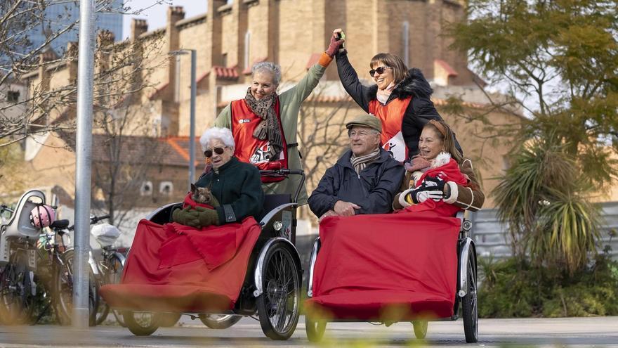 En Bici Sense Edat nació en Copenhague en 2012 y hoy está presente en más de 40 países y 3.500 ciudades.