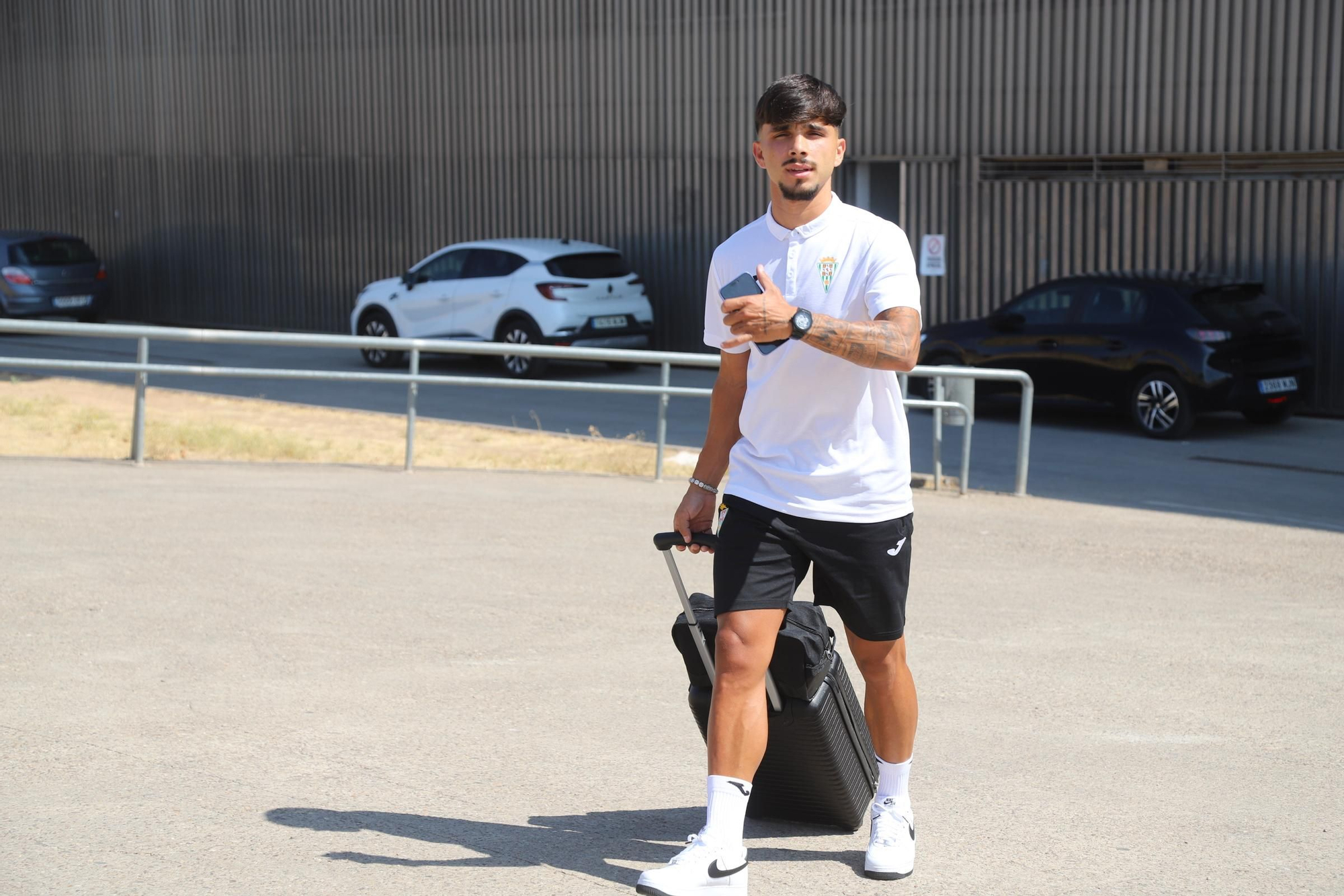 El Córdoba CF pone rumbo a su concentración en Oliva