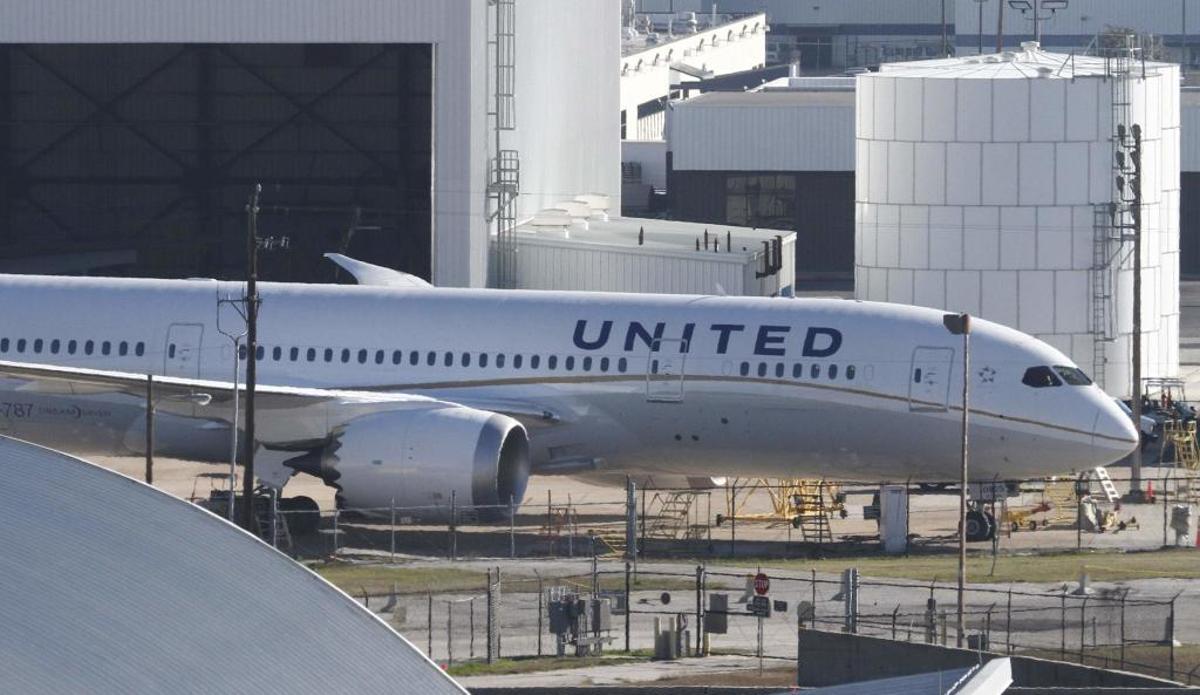 Un avión de UA en el aeropuerto George Bush de Houston.