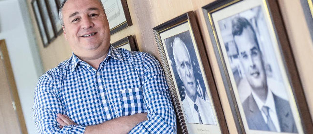 Miguel Ángel Ramírez, presidente de la UD Las Palmas, en las oficinas del club en el Estadio de Gran Canaria.