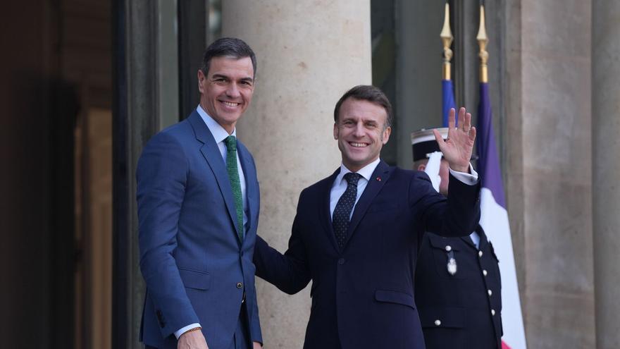Macron recibe a Pedro Sánchez en el Elíseo antes de la reunión sobre la seguridad europea