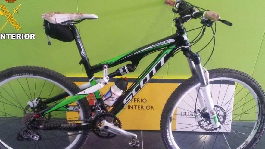 Un guardia civil hará 400 km en bici para recaudar fondos para una niña enferma