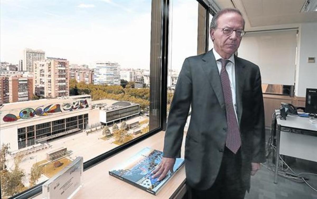 Antonio Carrascosa, director general del FROB, al seu despatx Antonio Carrascosa, director general del FROB, al seu despatx