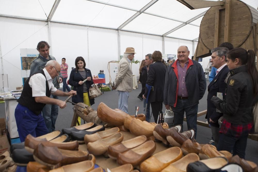 Inauguración de la feria de turismo minero en el pozo Sotón de Hunosa