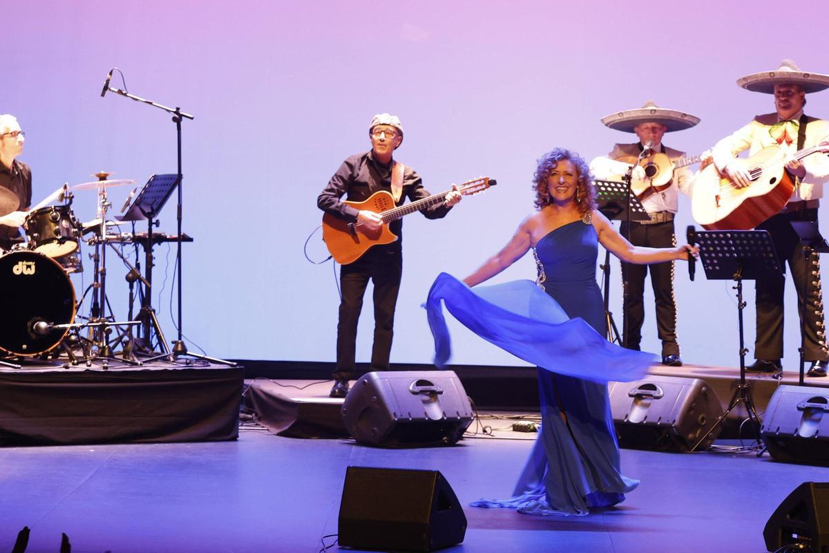 El concierto de Mina Longo en Gijón, en imágenes