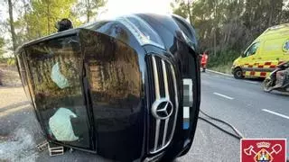 Siete heridos en un accidente de tráfico con tres vehículos implicados en una carretera de Santa Eulària