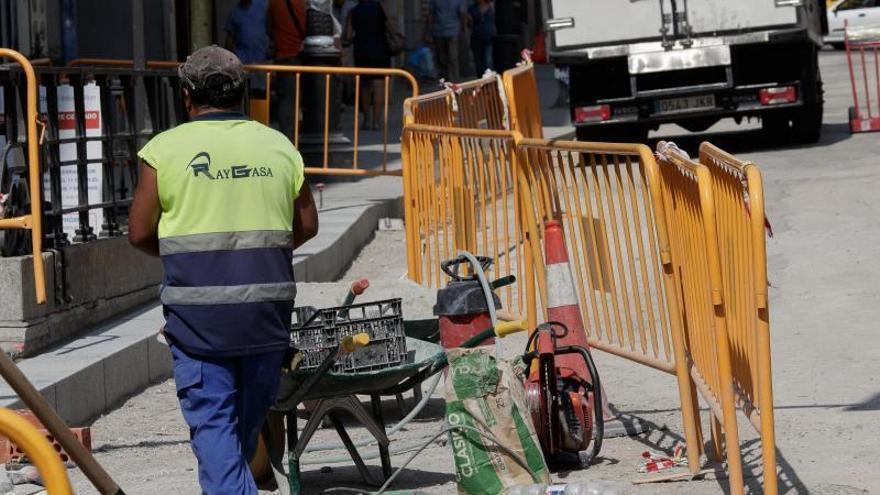 Xunta y Gobierno terminan sin acuerdo la reunión para el traspaso de los permisos de trabajo a extranjeros por «un error en la propuesta»