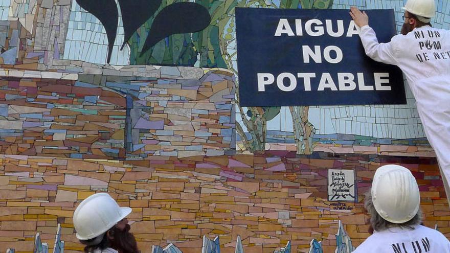 Una acció de Salvem l&#039;Empordà de Purins