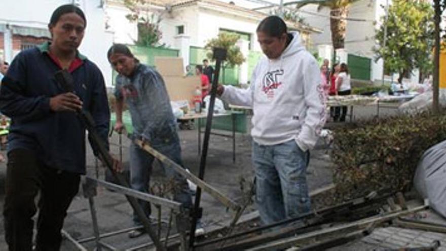 Quemados en San Vicente cinco puestos de feriantes ecuatorianos
