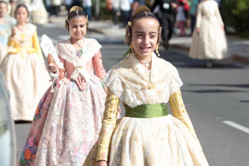 Homenaje a la Senyera de la agrupación de Fallas del Marítim