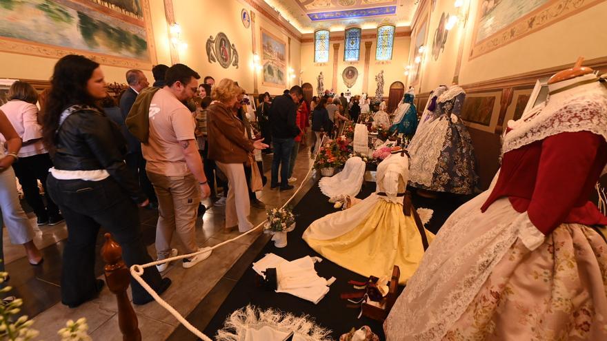 Les imatges de l&#039;obertura del tradicional manifest de la reina i les dames de les festes de Vila-real