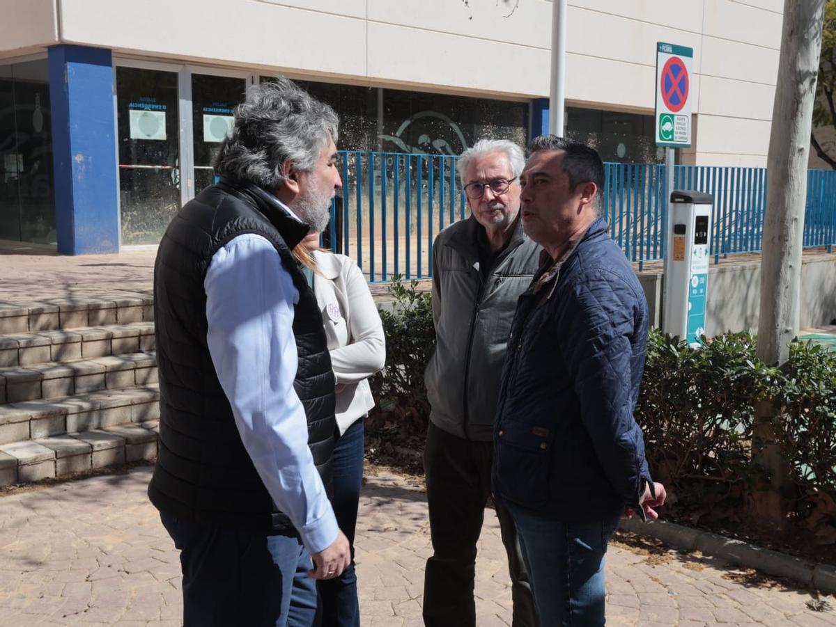 José Manuel Uribes, Josep Almenar y Pilar Bernabé en la visita institucional a Picanya