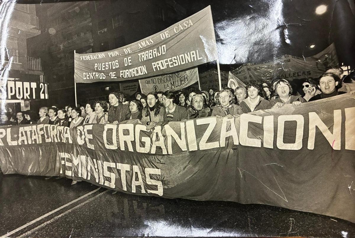 El Archivo Histórico de los Movimientos Sociales crea el Archivo de las Mujeres con fondos del Club de las 25
