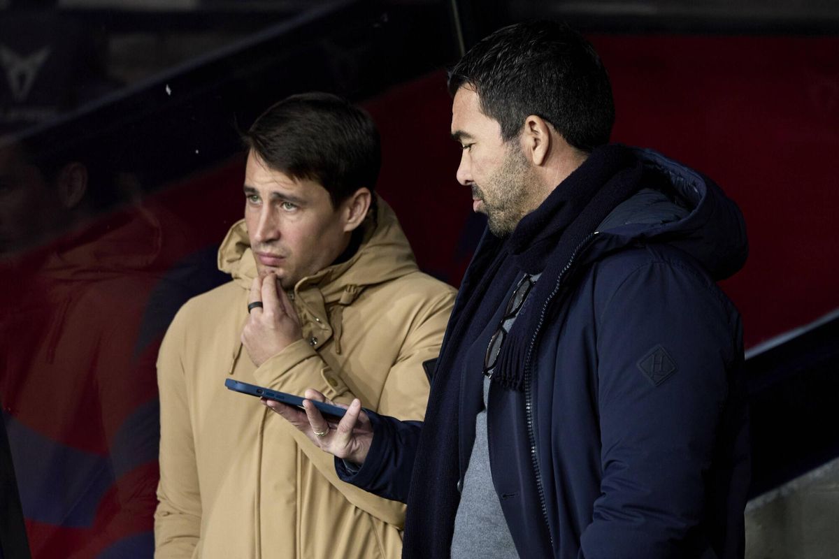 Bojan Krkic con Deco en el Estadi Olímpic Lluís Companys.
