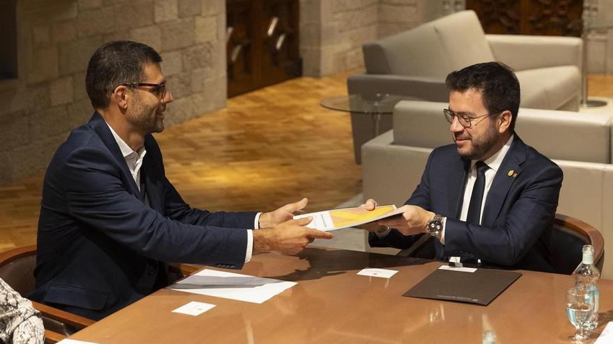 Aragonès convocará una mesa de partidos para abordar el referéndum tras la investidura