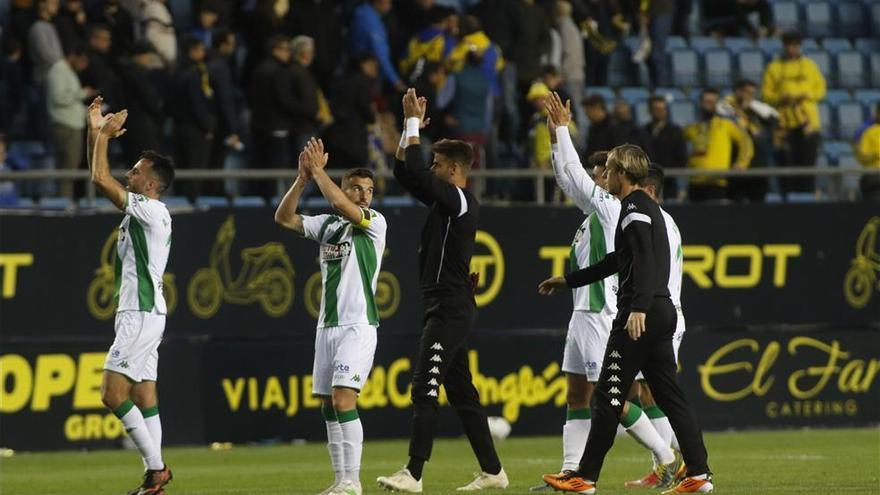 Fernández: &quot;Hemos dado un paso y hemos recortado un punto&quot;