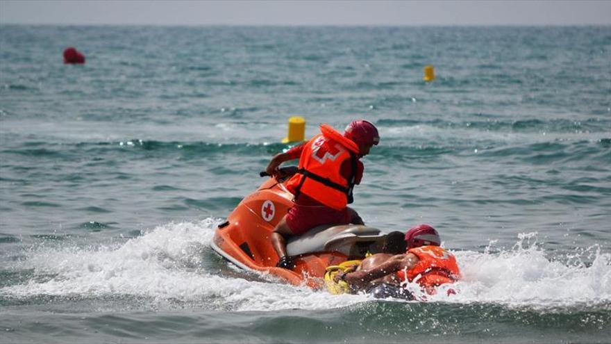 Cruz Roja inicia la temporada de vigilancia de playas en Alcossebre
