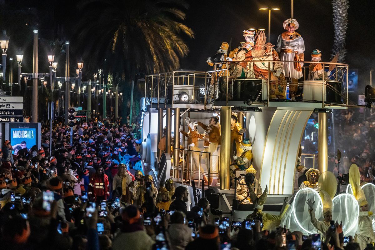 La Cabalgata vuelve a llenar de magia Barcelona