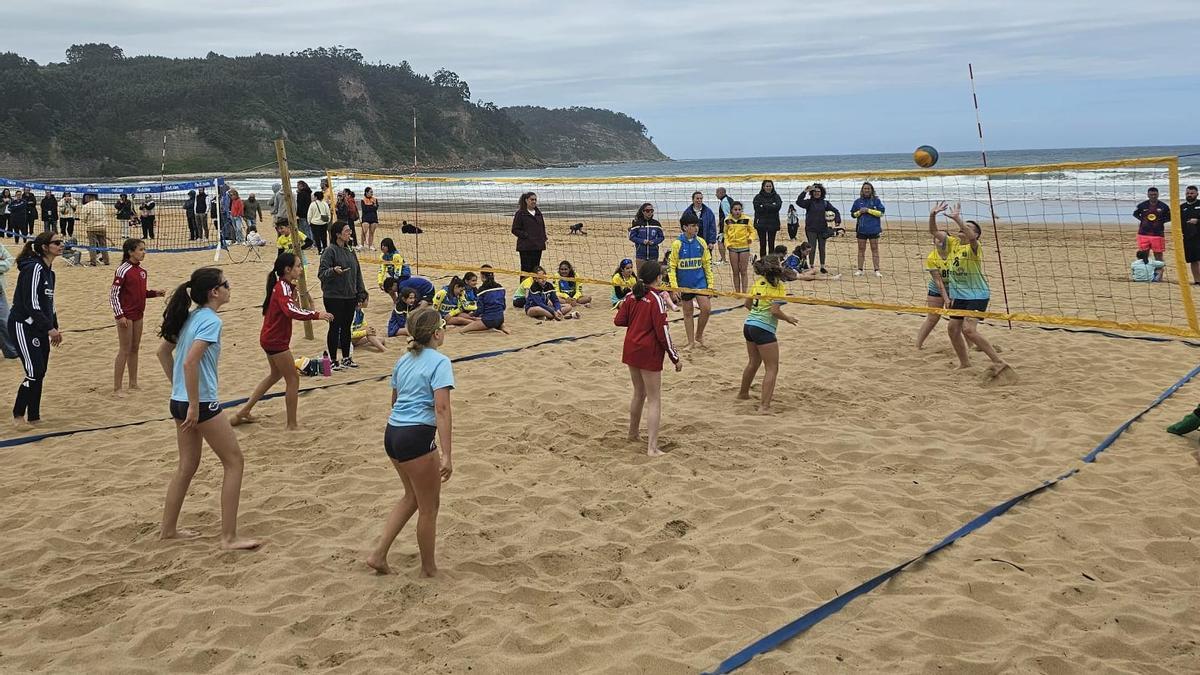 EN IMÁGENES: VÓLEY PLAYA EN RODILES