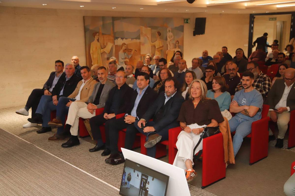 Autoridades y público asistente a la gala de Cordobadeporte.