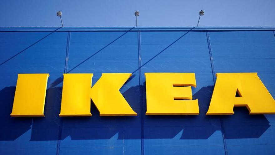 SOFÁ CAMA IKEA  Este práctico sofá-cama 'Hammarn' es el más barato que  puedes encontrar en el mercado por solo 89 euros