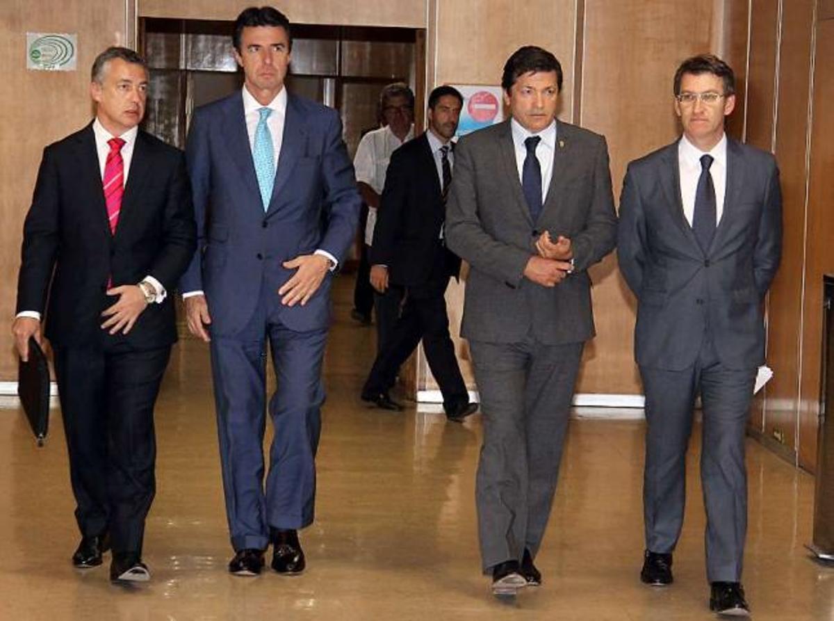 Los gobiernos de España, Asturias, Galicia y País Vasco exigen salvar al sector naval