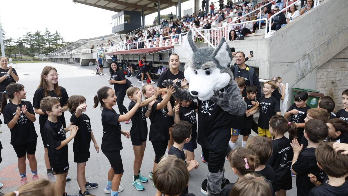 La Escuela Deportiva Wolves-Born To Run crece con fuerza en su segundo año y reúne a 180 jóvenes atletas