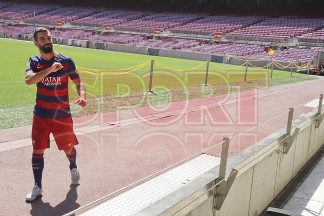 Presentación Arda Turan