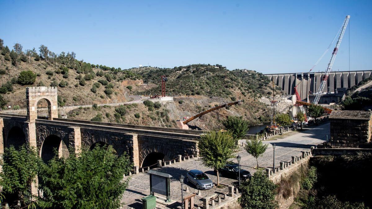 Vídeo | Estado de la construcción del nuevo puente de Alcáncara