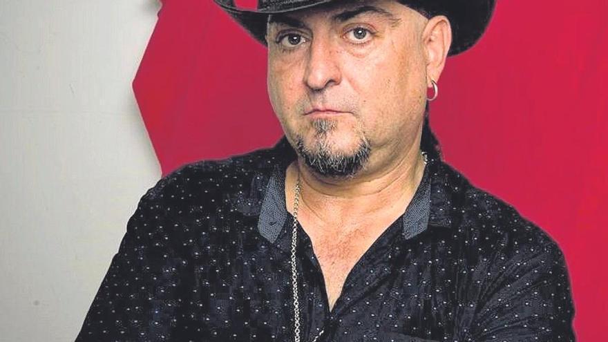 Carlos Segarra (Los Rebeldes): &quot;El reggaetón es el género de las personas que no aman la música&quot;