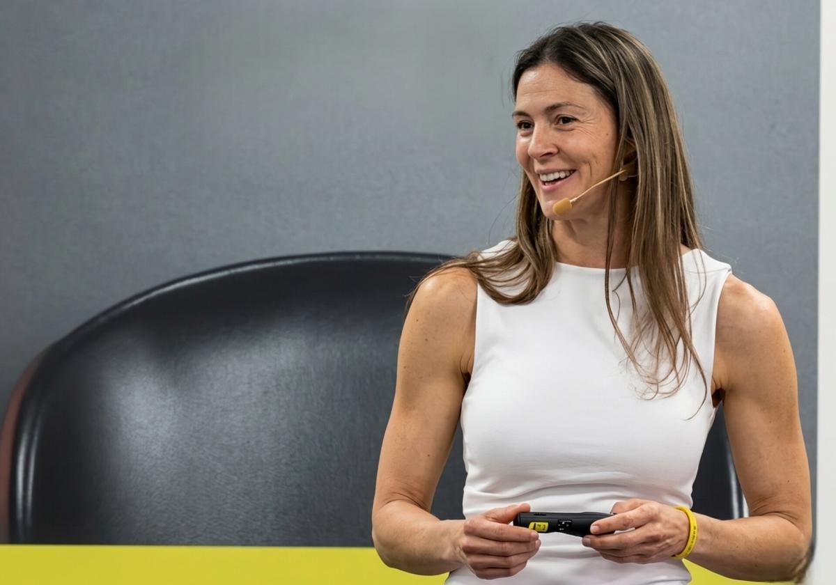 La experta en biomecánica y entrenadora personal, Carla González, en una de sus conferencias.