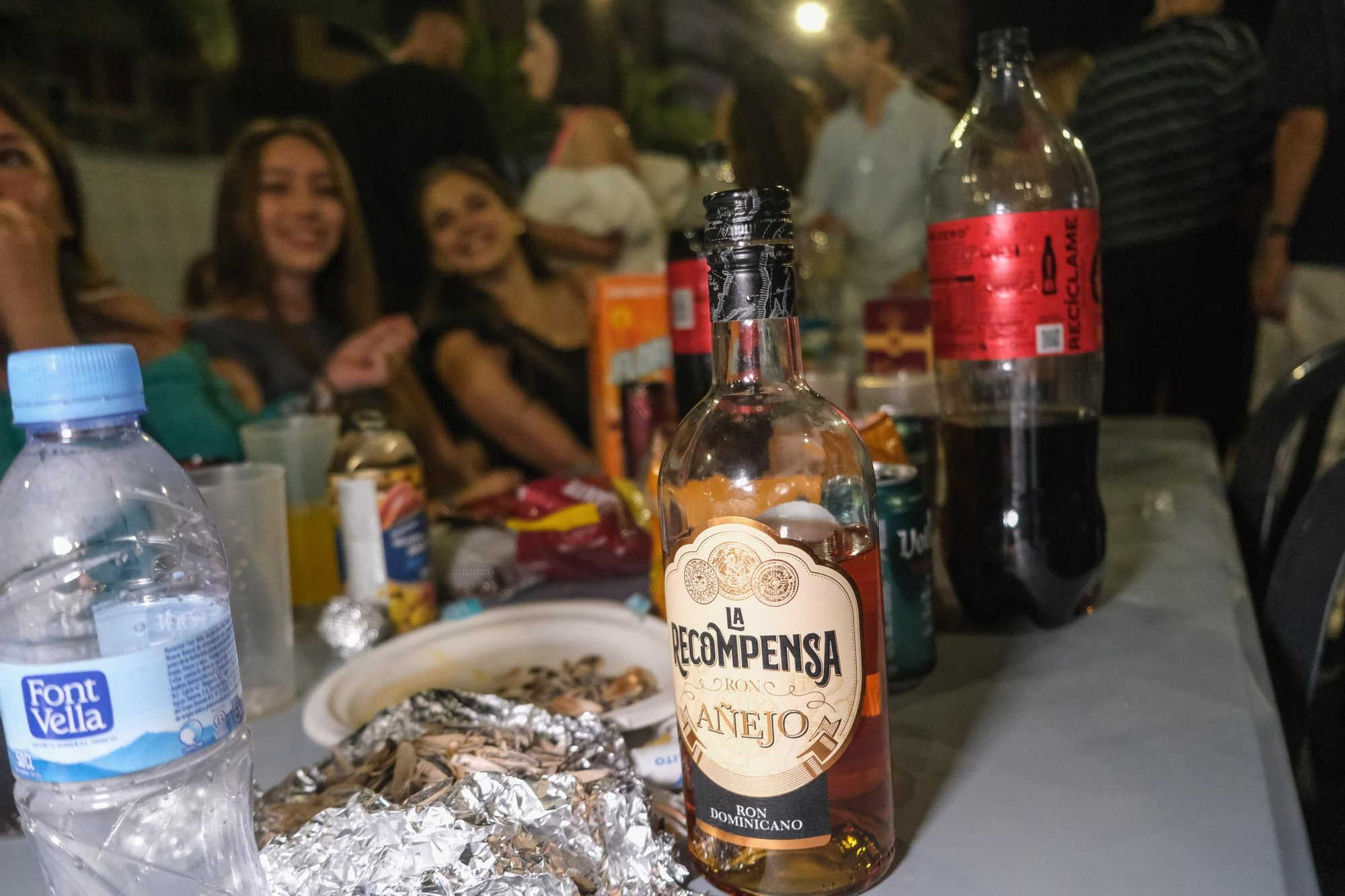 Galería de fotos: así es salir de fiestas en Hogueras de Alicante