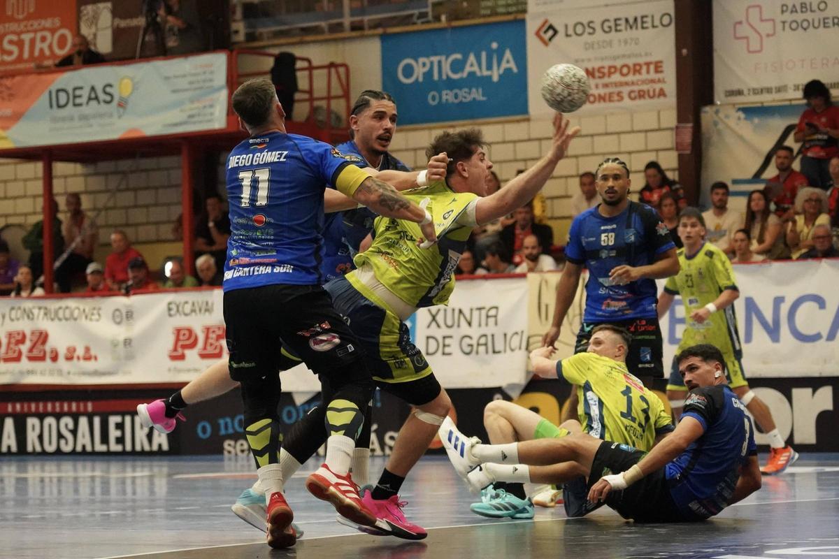 El Balonmano Zamora debuta con victoria