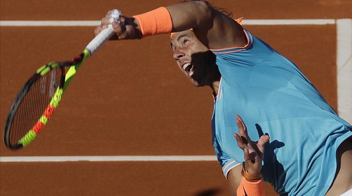 jdomenech47876367 spain s rafael nadal serves the ball against argentina s leo190424182344