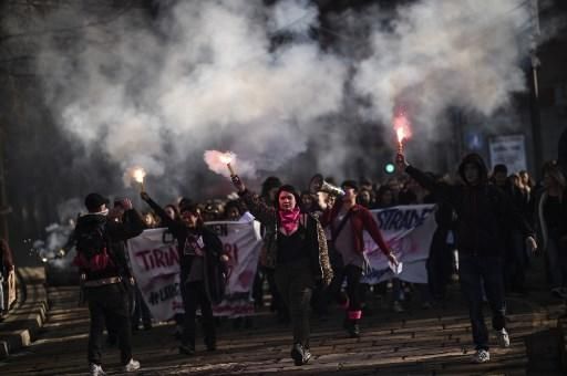 Mujeres participan en una manifestación en Milán (Italia).