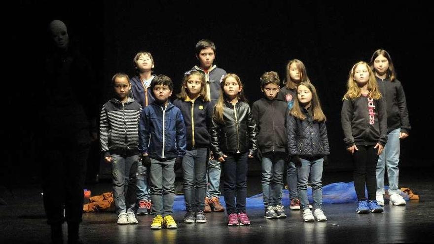 Muestra de fin de curso de la Escuela Municipal de Teatro de Langreo