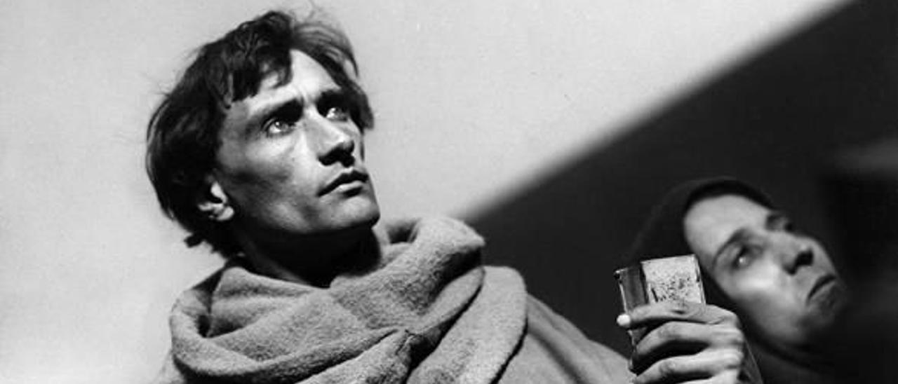 Antonin Artaud en La pasión de Juana de Arco.