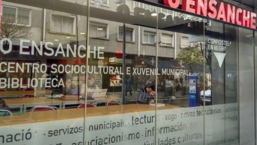 Actual centro sociocultural del Ensanche, en la rúa Frei Rosendo Salvado, que se integrará en el nuevo centro intergeneracional / archivo