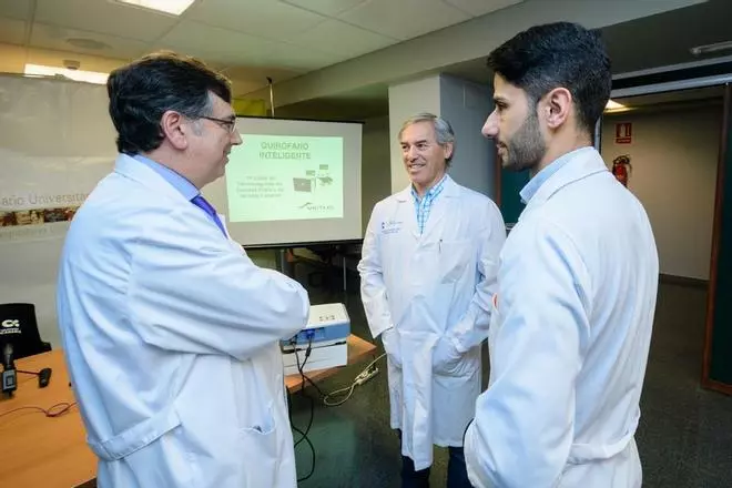 El Hospital Insular aplica cirugía láser en cataratas y córnea