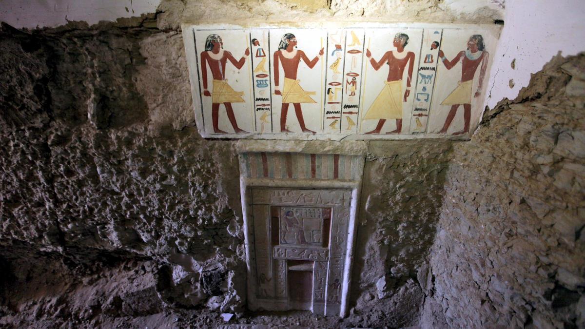 Necrópolis descubierta en Giza (Egipto).