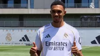 Las leyendas del Livepool se mofan de Trent Alexander-Arnold