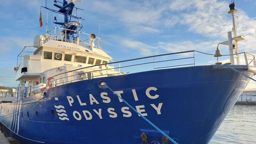 El ‘Plastic Odyssey’, atracado en el muelle Sanapú, a finales de la pasada semana. | | LP/DLP