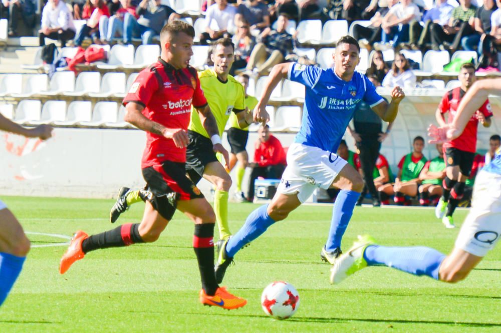 El Mallorca vence al Lleida (0-2)