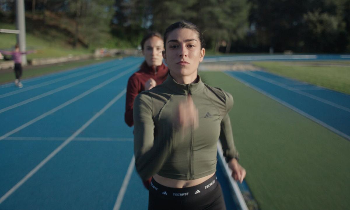Alba Sáez protagoniza 'Corredora' la ópera prima de Laura García Alonso. Imagen cedida por Distinto Films. EFE
