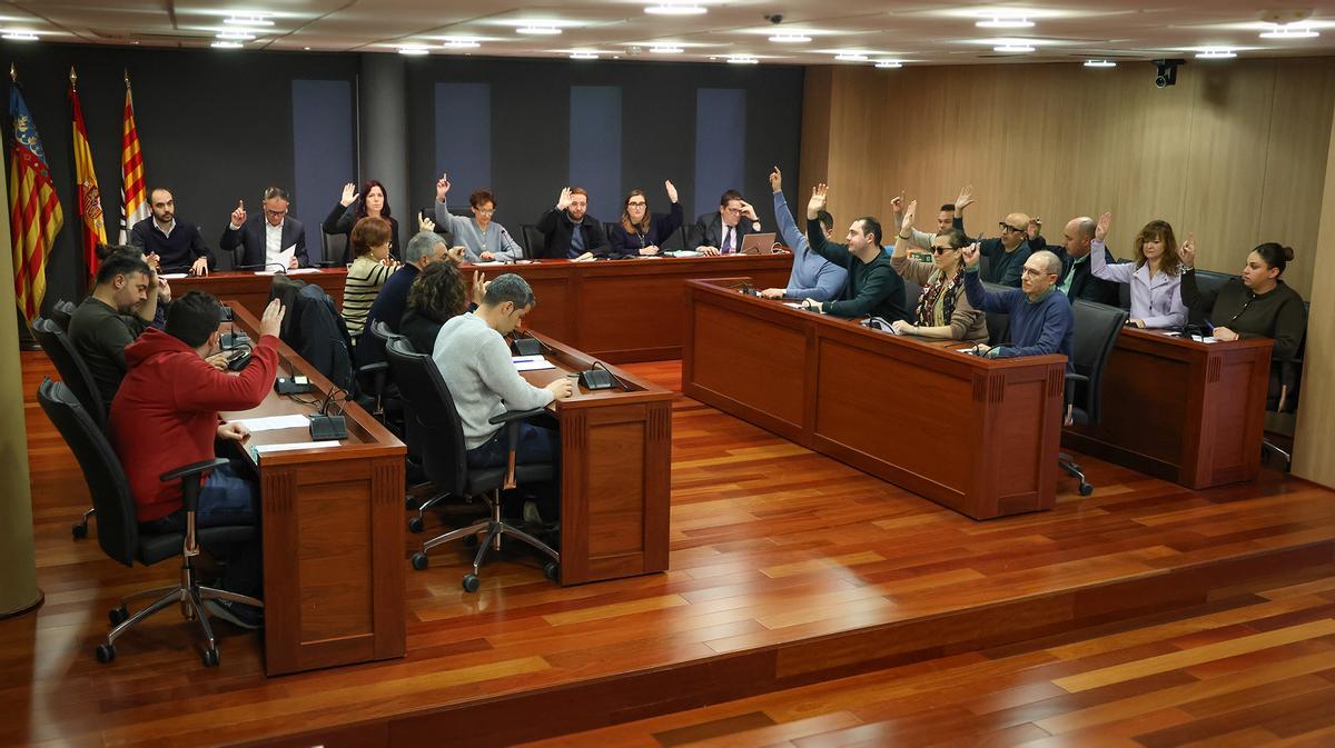 Foto del pleno de marzo en Onda, este viernes.