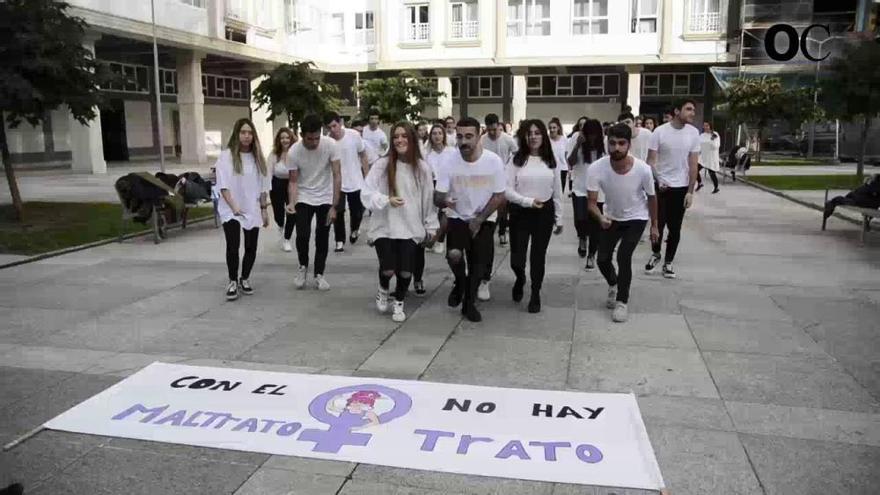 Flashmob de alumnos del CPR Nebrija contra la violencia machista