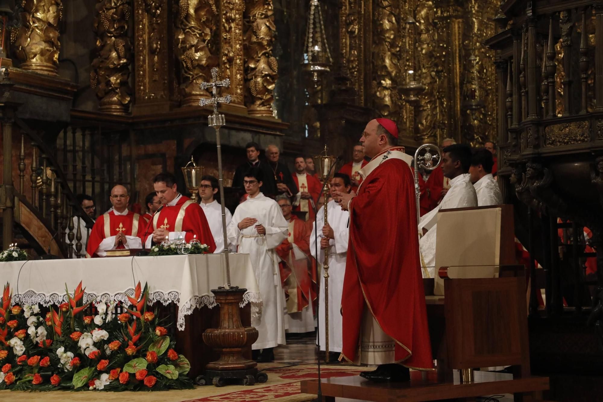 El presidente del Parlamento de Galicia renueva la Ofrenda al Apóstol en Santiago como delegado regio
