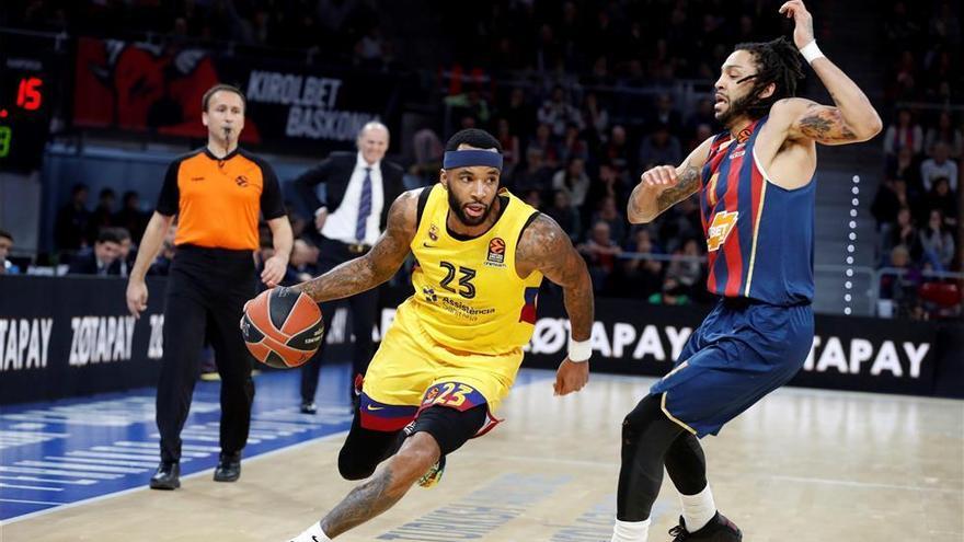 El Baskonia derrota con sufrimiento al Barcelona