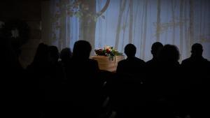 Una ceremonia en el tanatorio de Les Corts. / David Zorrakino /Europa Press