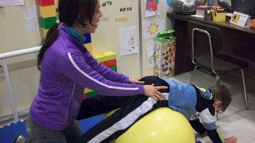 Aula de estimulación para niños con problemas psicomotrices de Cangas, en imagen de archivo. // FdV